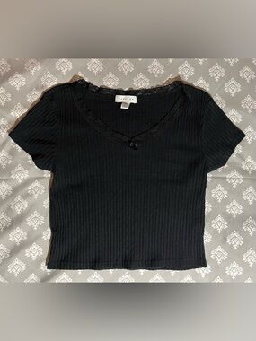 Topshop Black Ribbed Lace-Trim V-Neck Crop Top